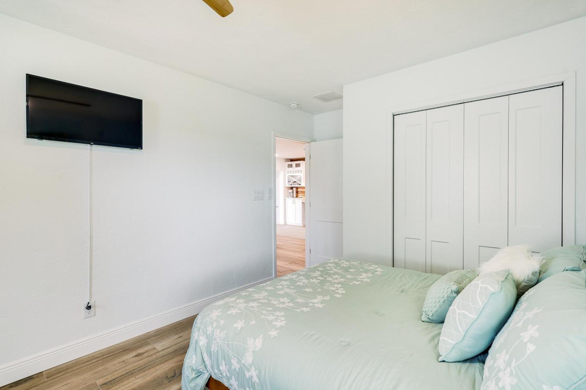 Pet-Friendly Cocoa Beach Home Walk To Beach! Экстерьер фото