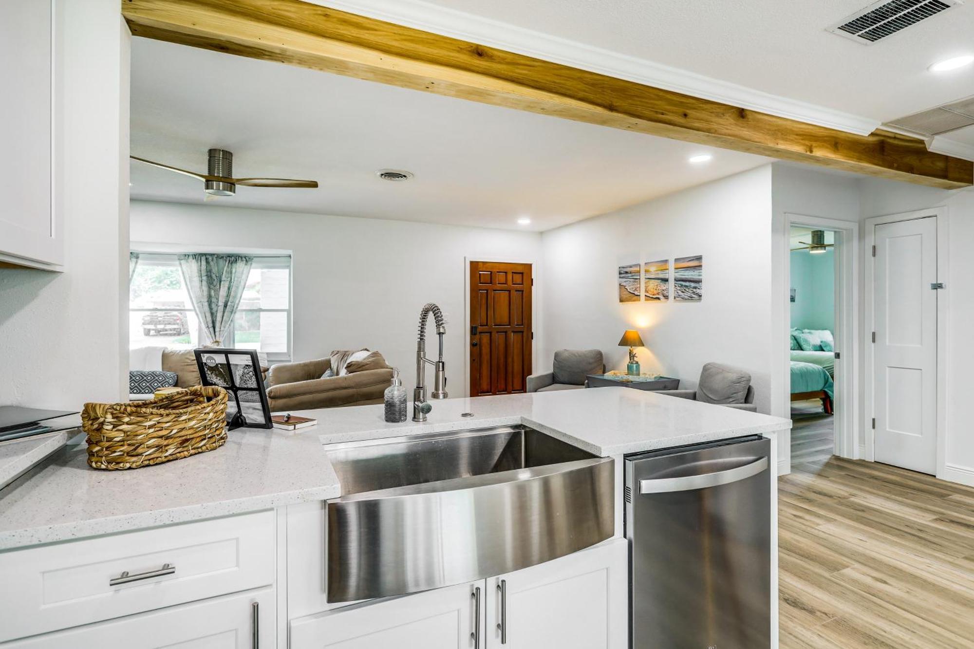 Pet-Friendly Cocoa Beach Home Walk To Beach! Экстерьер фото